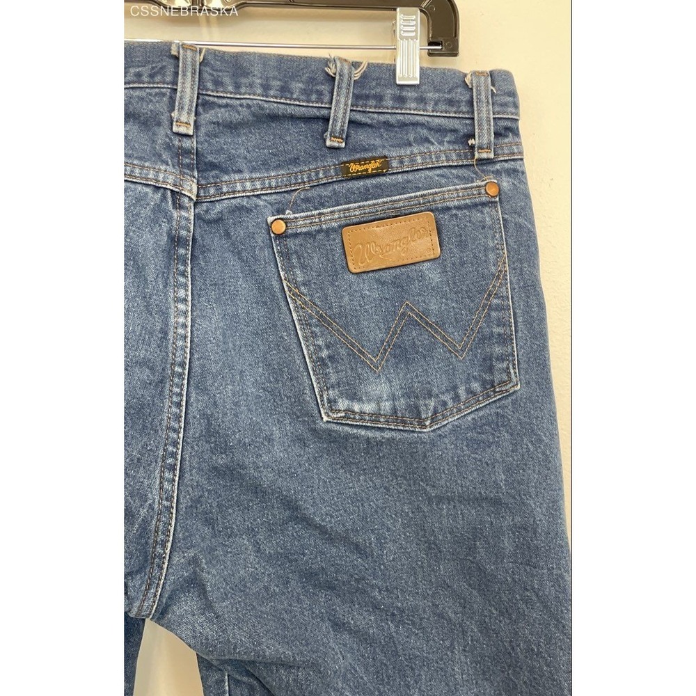 Wrangler Blue 13MWZ Cowboy Cut men's jeans in 100% cotton denim - Size 38x32 - Picture 7 of 12